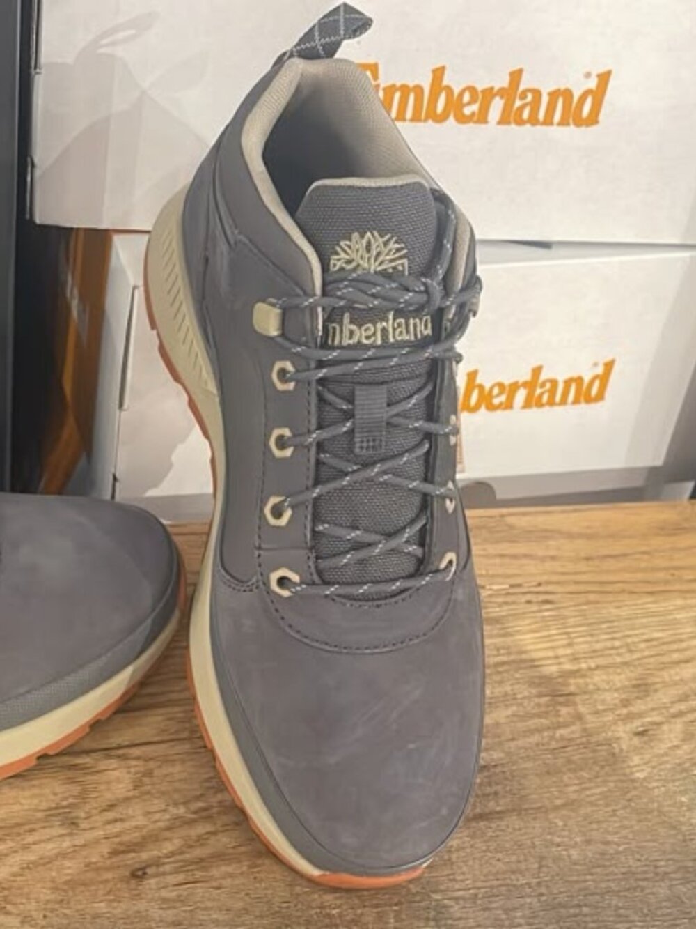 TIMBERLAND MEN'S FIELD TREKKER BOOT LOW LACE SNEAKER NUBUCK BROWN A6DKN-A90